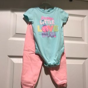 3/$20 Bundle and save!!! Baby girls outfits!